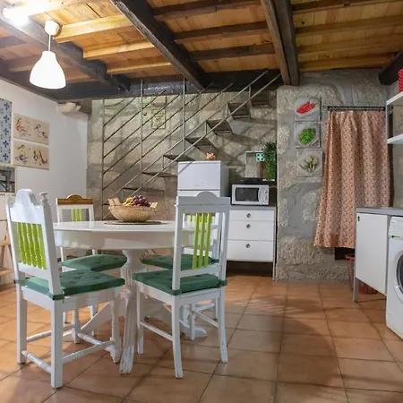 Vakantiehuis Casa Vermelha- 2cozy Bedrooms *