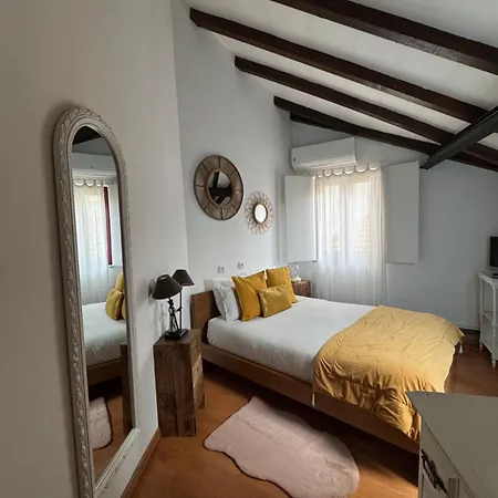 Vakantiehuis Casa Vermelha- 2cozy Bedrooms *